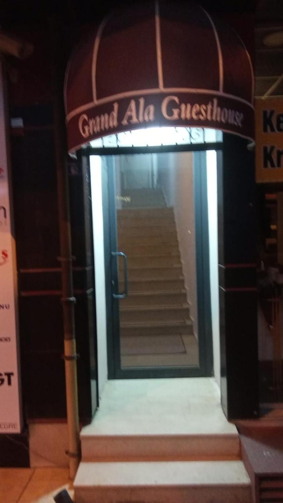 Grand Ala Otel Konukevi Коджаели Екстериор снимка